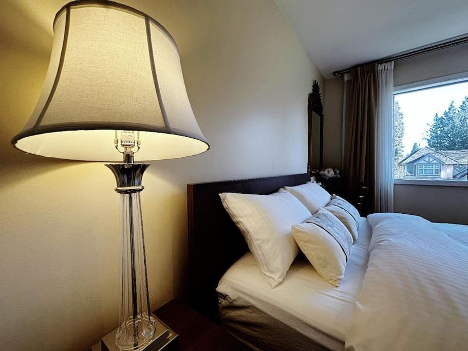 Super Cosy 8Bed & 6Bath In Vancouver Heart Near To Airport And Downtown Exterior foto