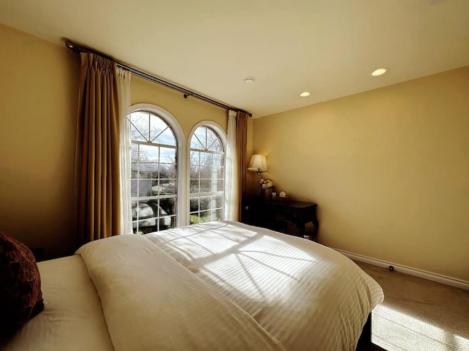 Super Cosy 8Bed & 6Bath In Vancouver Heart Near To Airport And Downtown Exterior foto