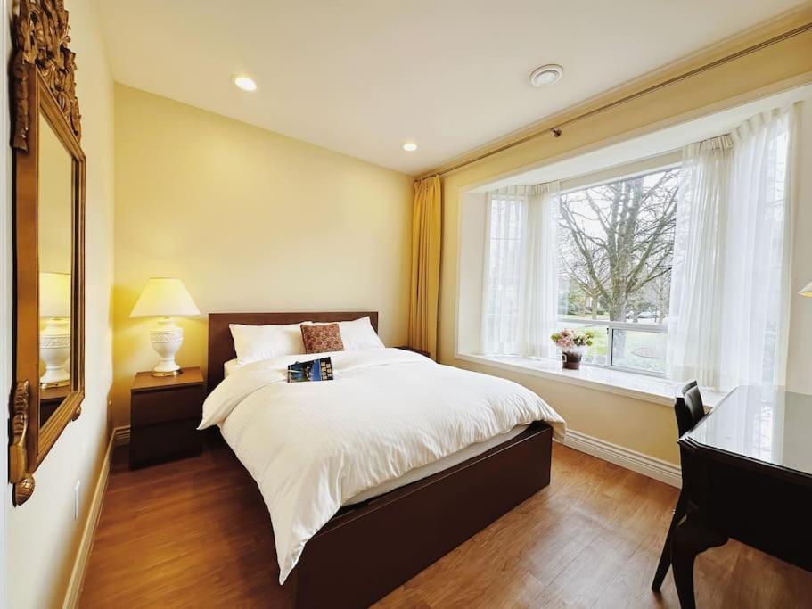 Super Cosy 8Bed & 6Bath In Vancouver Heart Near To Airport And Downtown Exterior foto
