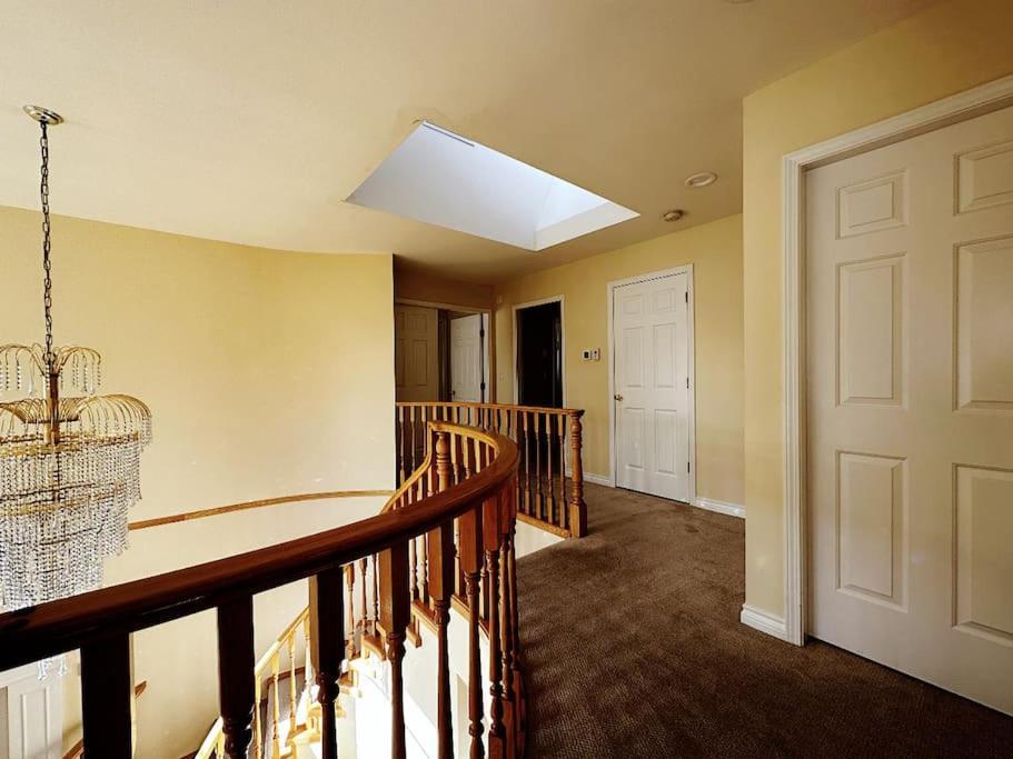 Super Cosy 8Bed & 6Bath In Vancouver Heart Near To Airport And Downtown Exterior foto