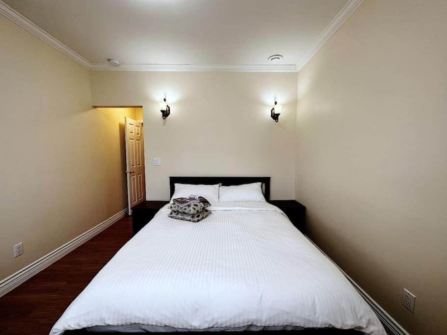 Super Cosy 8Bed & 6Bath In Vancouver Heart Near To Airport And Downtown Exterior foto